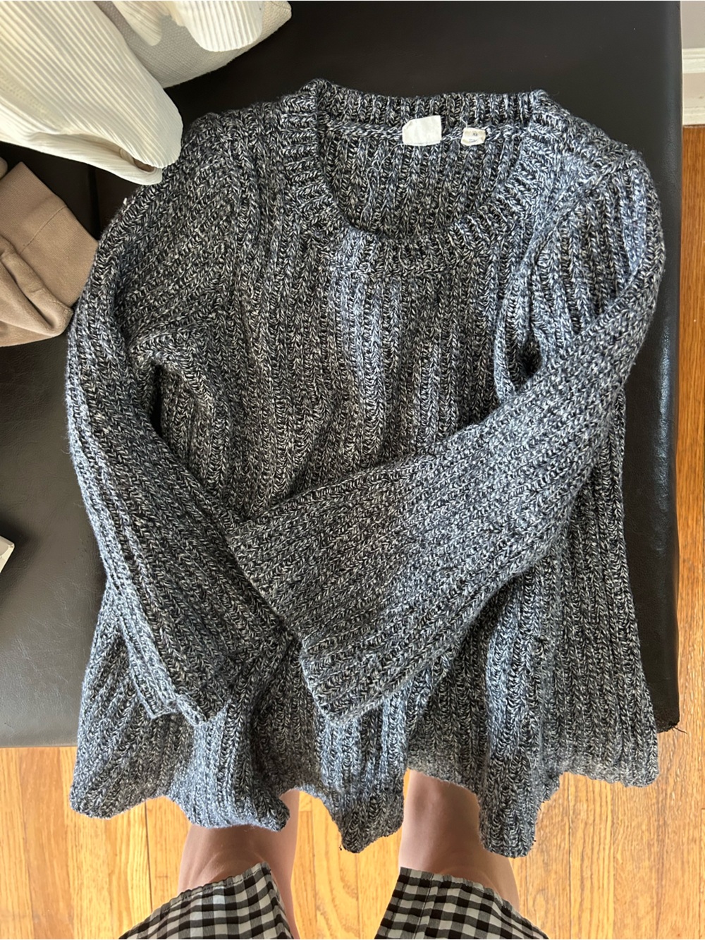 GAP Marled Charcoal Crewneck Sweater - Picture 1 of 2